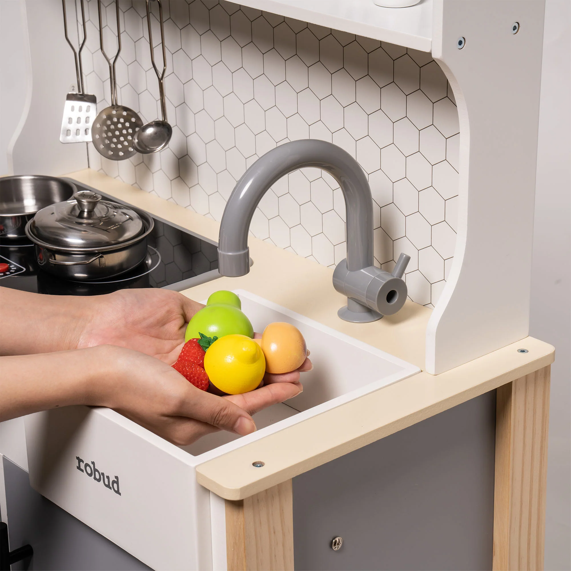 Robud Modern Vintage Pretend Play Kitchen - Image 6