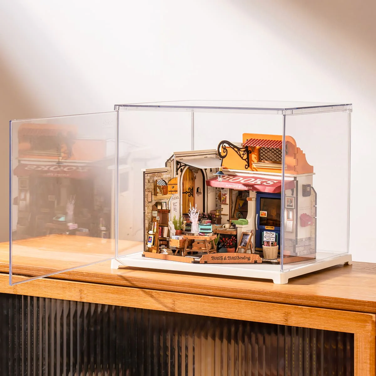 Rolife Corner Bookstore DG164 with Display Box DF03L - Image 3