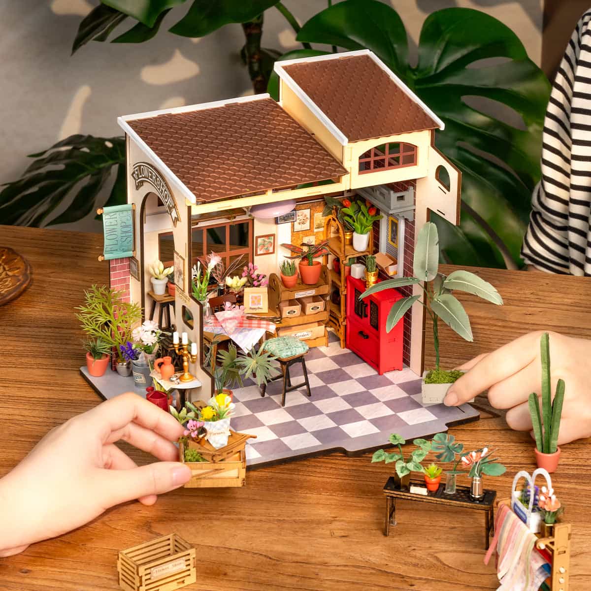 Rolife Emily's Flower Shop Miniature House DG145 - Image 4