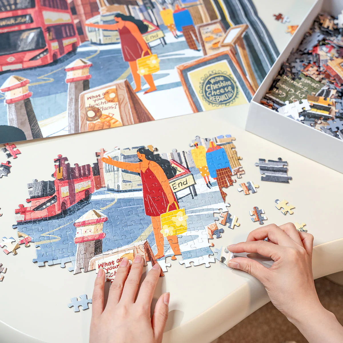 Rolife Walk in London 1000 Piece Jigsaw Puzzle PT003 - Image 3