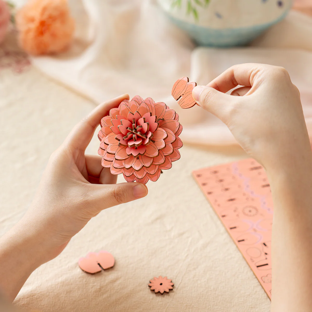 Rowood Pink Dahlia DIY Wooden Flower 3D Puzzle TW131 - Image 3